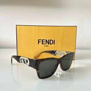 NIB / NWT - Fendi O'Lock Sunglasses - Tortoise